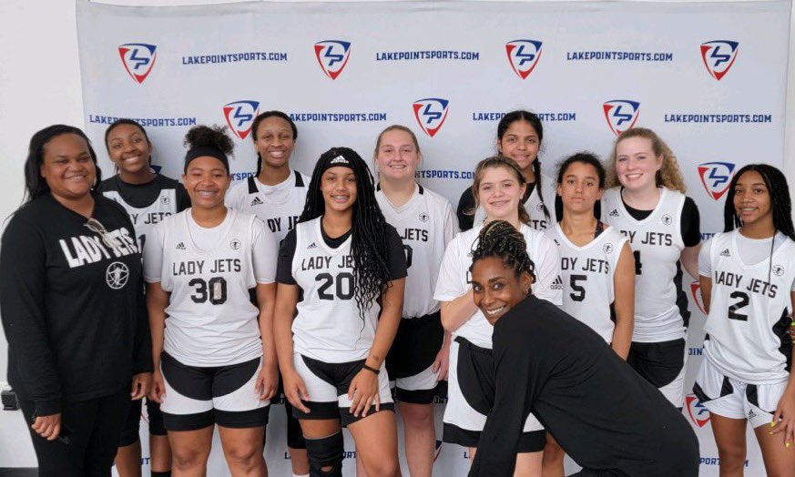 LadyJetsSelect's tweet photo. Congratulations to the Lady Jets Robbins squad on a solid week!! These ladies went 2-2 at the #PBREndGames in Atlanta.  They battled hard together and grew! Keep working!! #Allin #LadyJets #LadyJetsRobbins https://t.co/GoGJfccwLr