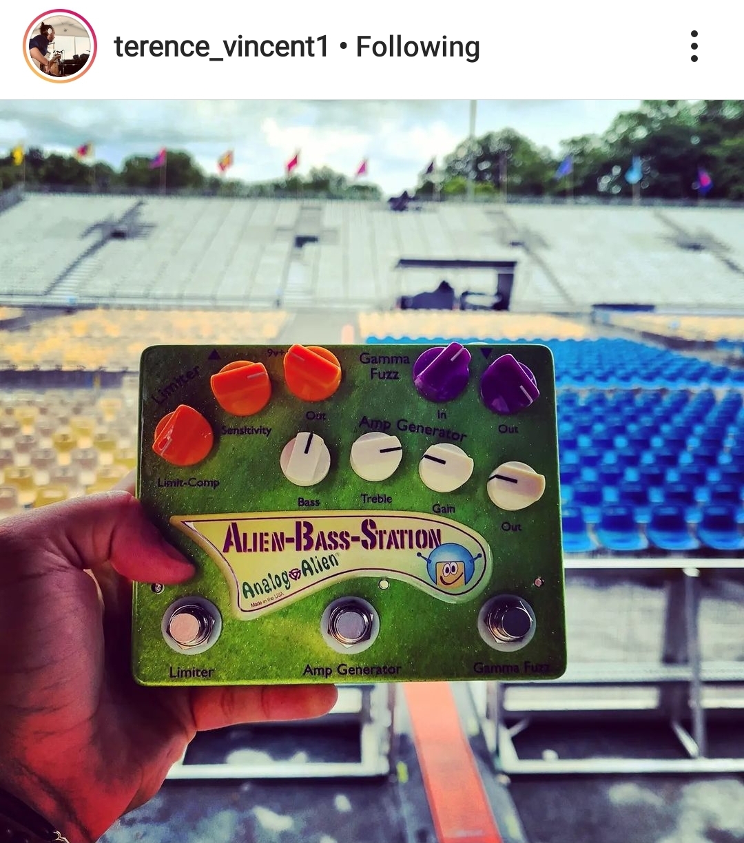 Classic ホビー・楽器・アート Analog Alien Alien Bass Station