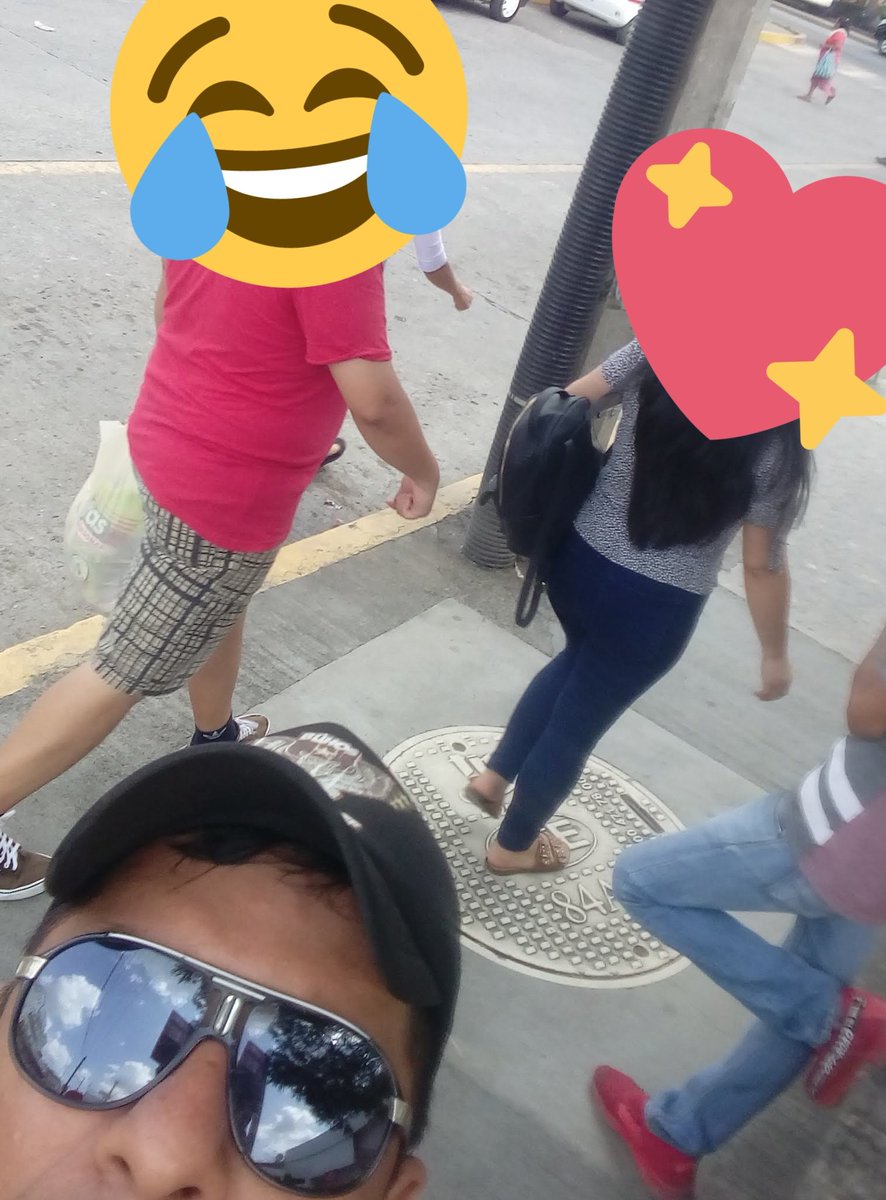 Alex60176078's tweet photo. Ese momento incómodo que te encuentras a una pareja con la que conviviste y como regla es no hablarse en la calle.
Pero recuerdas las Miles de posiciones que hiciste https://t.co/vE9NXaxRDZ
