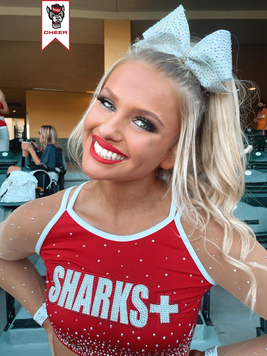ncsucheer's tweet photo. 𝟮𝟬𝟮𝟭-𝟮𝟮 𝗡𝗖 𝗦𝘁𝗮𝘁𝗲 𝗖𝗵𝗲𝗲𝗿𝗹𝗲𝗮𝗱𝗶𝗻𝗴 

𝗠𝗲���𝘁 𝘁𝗵𝗲 𝗣𝗮𝗰𝗸: 𝗧𝗮𝘆𝗹𝗼𝗿 𝗙𝗹𝗼𝘆𝗱 🌟 https://t.co/u3U9sJQqXO