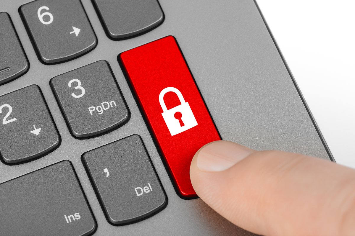 solutionsabdata's tweet photo. #InternetSecurityTip: Leverage robust anti-virus and firewall protection to prevent malicious attacks and block bad actors from accessing your data! That’s what we do. #ABDataSolutions https://t.co/FYRgP2aCVE