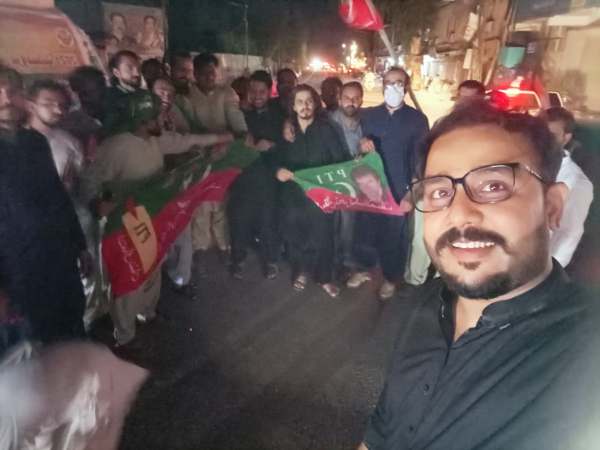 Noordahri4's tweet photo. Victory celebration along with PTI fellows in NawabShah 
#Hogai_insaf_ki_jeet#
Shukria Kashmir
#AJKElection2021 https://t.co/2gX471O913