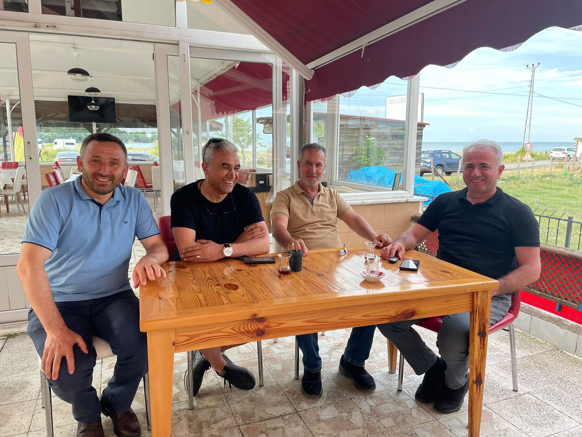 Siyad genel başkanı <a href="/adnanceliker1/">adnanceliker</a> ve yönetim kurulu üyeleri ziyaretimize geldiler.Kendilerine nazik ziyaretleri için çok teşekkür ediyoruz.
<a href="/Mustafac57/">Mustafa CİVELEK</a>