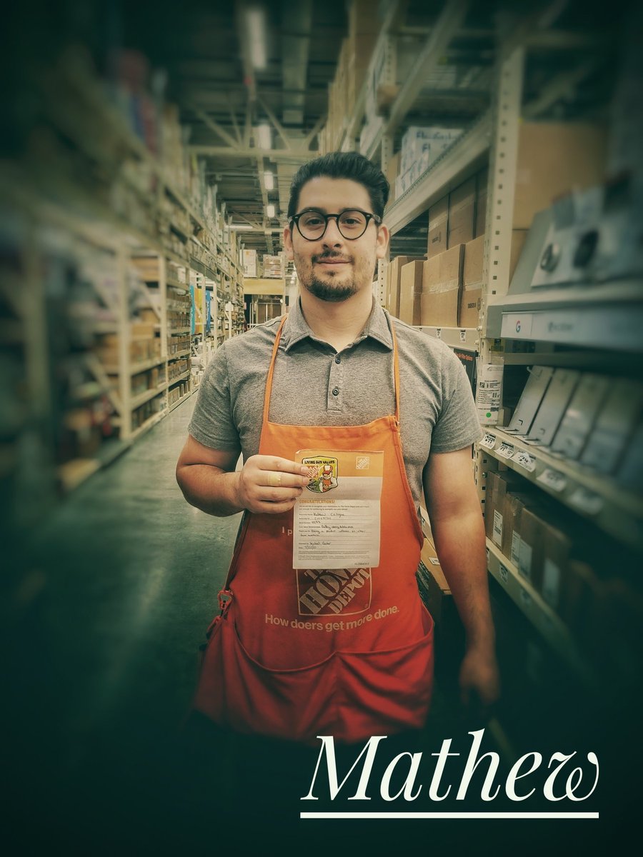 n8dc88's tweet photo. Awesome job to Mathew and Carlos...
Homer Award given by DH Mike @ store 4233 😀
#allLynn #thd4233 #THD #homedepot https://t.co/JGJkFDtNdM