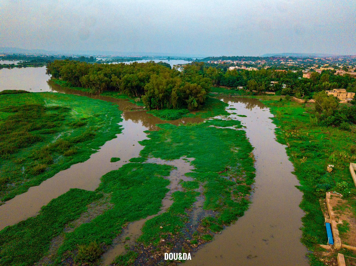 doulbi113's tweet image. Le fleuve est dans un mauvais état. 
Soyons responsables ♻️
DOU&amp;amp;DA 📷