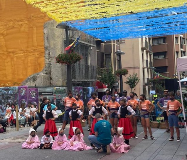 josep_majoral's tweet photo. Com a lauredià, el ball de la Marratxa és un dels més emotius del calendari festiu, juntament amb la diada de Canòlich. Enguany, hi hem pogut tornar! #moltcontent #festamajor @comusantjulia https://t.co/Md7kWHTL2w