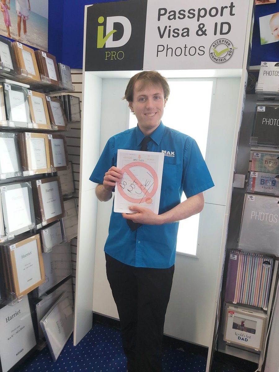 GemmaHamilton91's tweet image. Productive day on area 87. 2 sales courses and 2 lots of apply and go training. Brilliant to be out with the colleagues again ❤. @SueBurden4 @Lisa93659201 @TimpsonNews @KRBowie