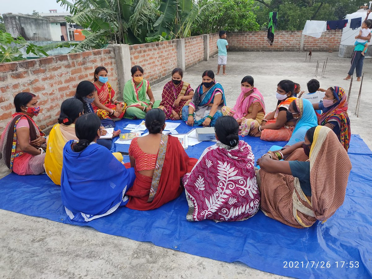 JharkhandDMA's tweet photo. #SHG_सप्ताह कार्यक्रम के तहत दिनांक 26.07.2021 को #कोडरमा_नगर पंचायत क्षेत्र अंतर्गत अलग-अलग वार्डों में महिला समूहों का #SHG_Profiling का कार्य किया गया।
#shggroup
#SHGSaptahCelebration
#shgprofiling
@HemantSorenJMM @JharkhandCMO @vijayajadhavias https://t.co/LGsGtsEQb4