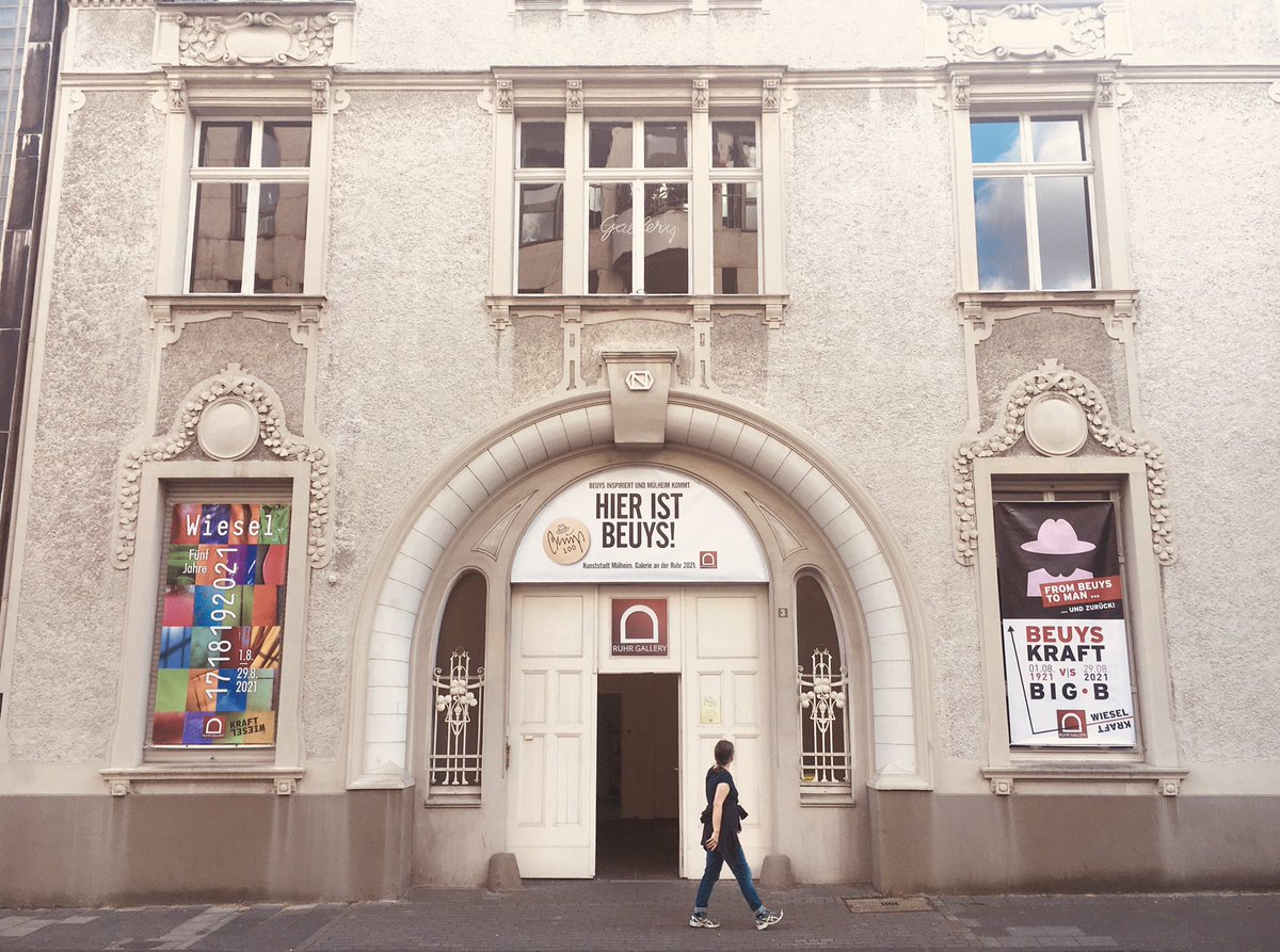 Kunststadt_MH's tweet photo. #Mülheim zeigt die Doppelausstellung Kraft/Wiesel vom 1. bis 29. August 2021 in der #RuhrGallery #Ruhrkunsthalle #MHruhr #MHkunst #KuMuMH #KuMuMü #beuys2021 #Beuys100Mlhm https://t.co/kT3pbxoRfi