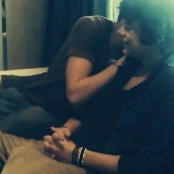 cherry_lt28's tweet photo. cosa diavolo sta succedendo????
#Larry #useen #LarryIsReal https://t.co/NIokMjI7eK