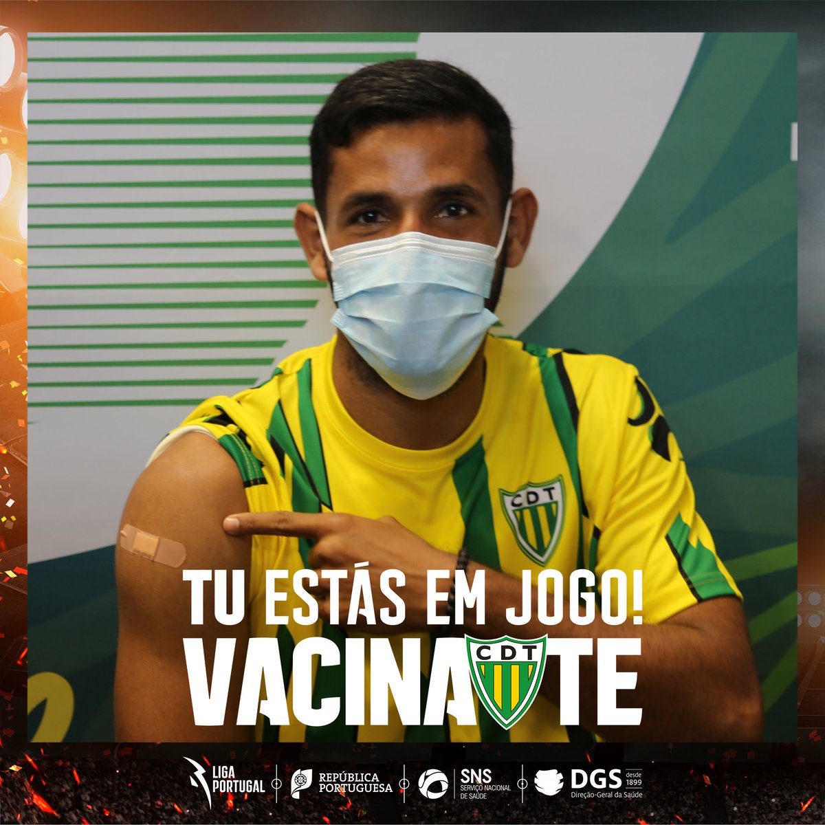 CDTondela1933's tweet photo. Não fiques fora de jogo. 𝐕𝐀𝐂𝐈𝐍𝐀-𝐓𝐄 💉 
 
🌐 https://t.co/aQJa8Ble71 | #VacinaçãoCOVID19

#LigaPortugal #SNS #DGS #EstamosOn https://t.co/KTRnuHxGZP