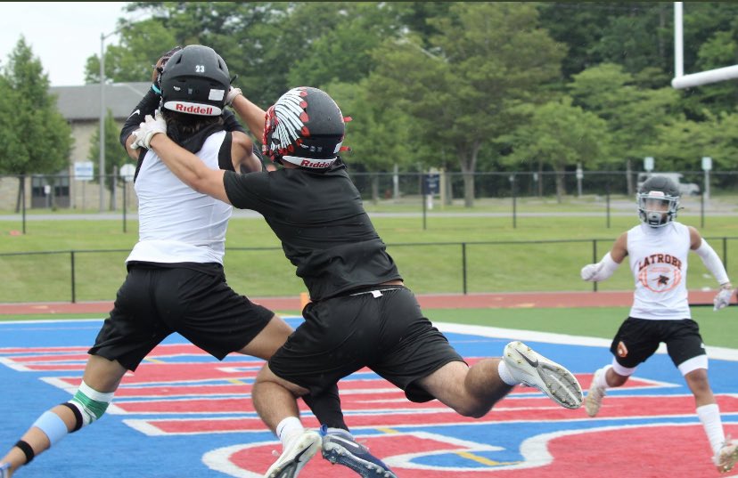 23mongo's tweet photo. had a great time competing at @rhsfootball 7 on 7 tourney https://t.co/Cf6CQuJafC