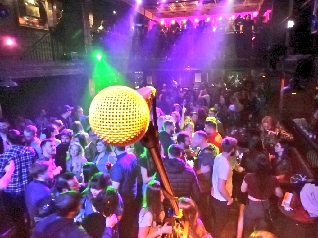 TheGablesDuddo's tweet photo. My band The Guilty Pleasures are hitting the Radio Rooms Berwick upon Tweed on Friday 6th August for a night of 80s hits all live. Tickets going fast from the Radio rooms. Come along and dance your socks off at our first post lockdown gig #ace4 piece #pop #funk #rock https://t.co/pr6v02MYqt