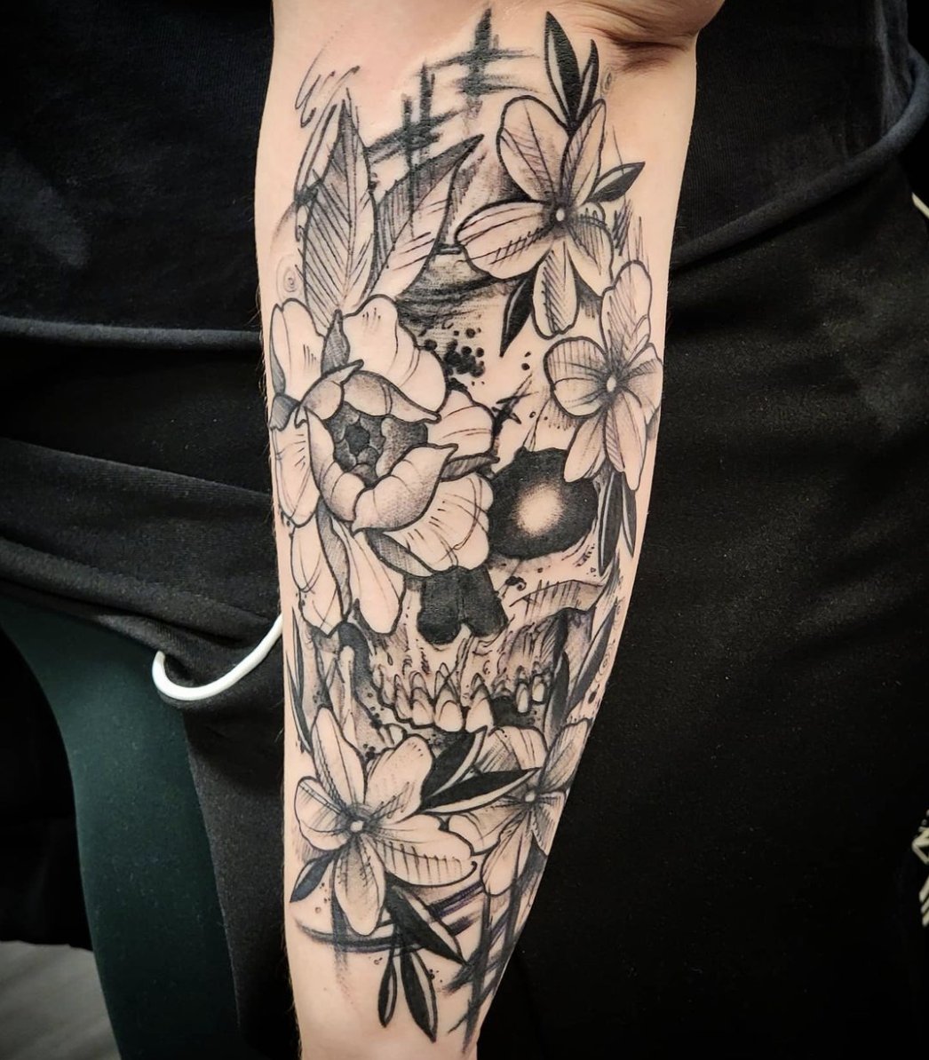 revolttattoos's tweet photo. A drop of ink makes a million think. What do you think your next tattoo will be?

Book an appointment at https://t.co/GrOtRFPbj2 today!

Artist: Kapps
Location: Fashion Show https://t.co/Hs83TNwBFx