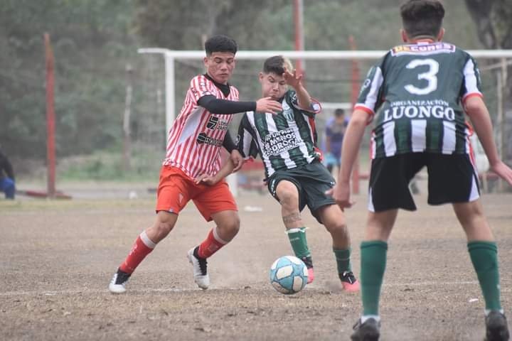 GastonAlmeida's tweet photo. #futbol
#LosAndes https://t.co/nPYLTIo45c