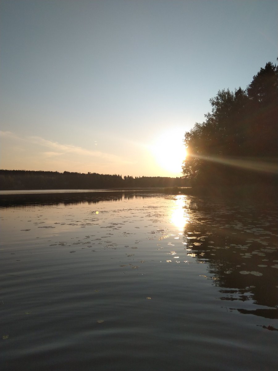 Iltauinnilla Kiimajärvellä kuten lähes joka ilta.