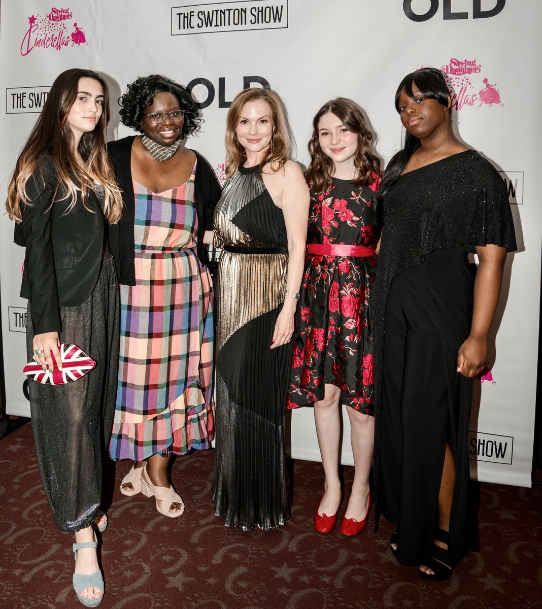 OnTheRedCarpet's tweet photo. This weekend, actress @AlexaSwinton celebrated the opening of @oldthemovie with a fundraiser screening to support @SavingDaughters' Cinderellas program💕 #OldTheMovie (📸 Brandon Matos) https://t.co/ovjhE7N5rB