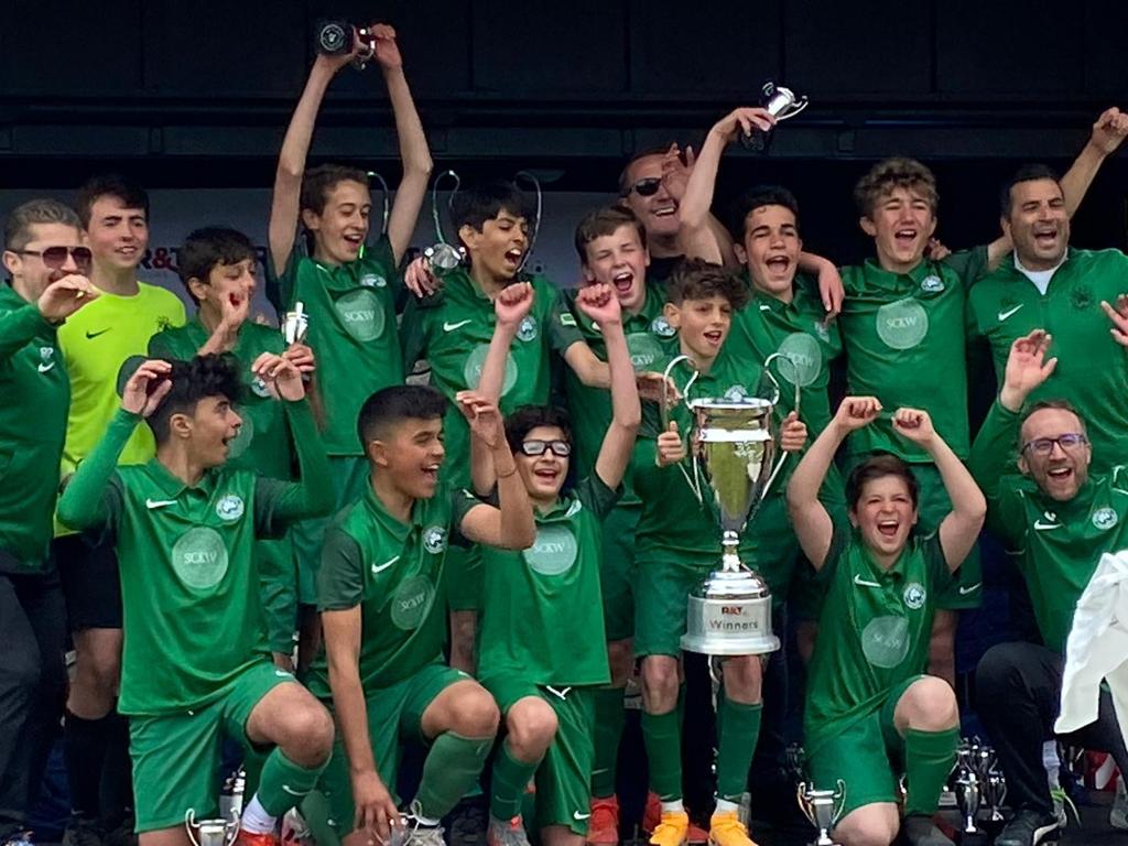Omonia Youth FC are named ‘Club of the Year’ by the Middlesex FA parikiaki.com/2021/07/omonia… #Omoniayouth #UKCypriots #Cypriotfootball #MiddlesexFA #cluboftheyearmiddlesexfa @OmoniaYouthFC @OmoniaLondonFC @ACOmoniaNicosia