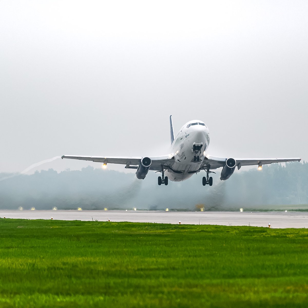 nolinoraviation's tweet photo. Another awesome day is almost done, are you satisfied?!
#timetocomebackhome

Une autre journée géniale est presque terminée, êtes-vous satisfaits ?!
C'est le temps de revenir à la maison!

#nolinor #nolinoraviation #boeing #aviation #takeoff #buildingalegendontime #biggestfleet https://t.co/NEvFrYmcGr