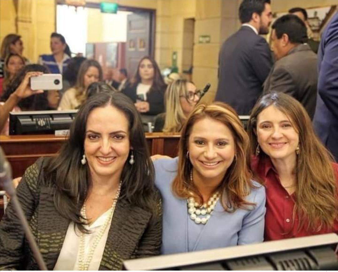 RobertoMTico's tweet photo. Que susto. Como para encontrárselas de noche y en despoblado https://t.co/6U9rsfnbz7