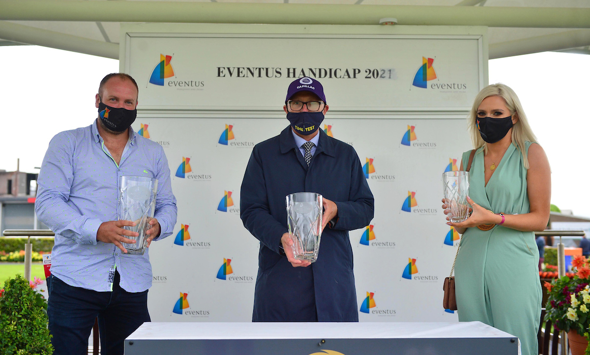 Galway_Races's tweet photo. 6th race: The @EventusTents Handicap 
🏆Won by CITRONNADE, ridden by Shane Foley, trained by @Jessica_Racing and owned by Miss K Rausing 
🎉Congratulations to all
📸 @patcashhealy 
#GalwayRaces #GiddyforGalway https://t.co/EdJrqpYP8Y
