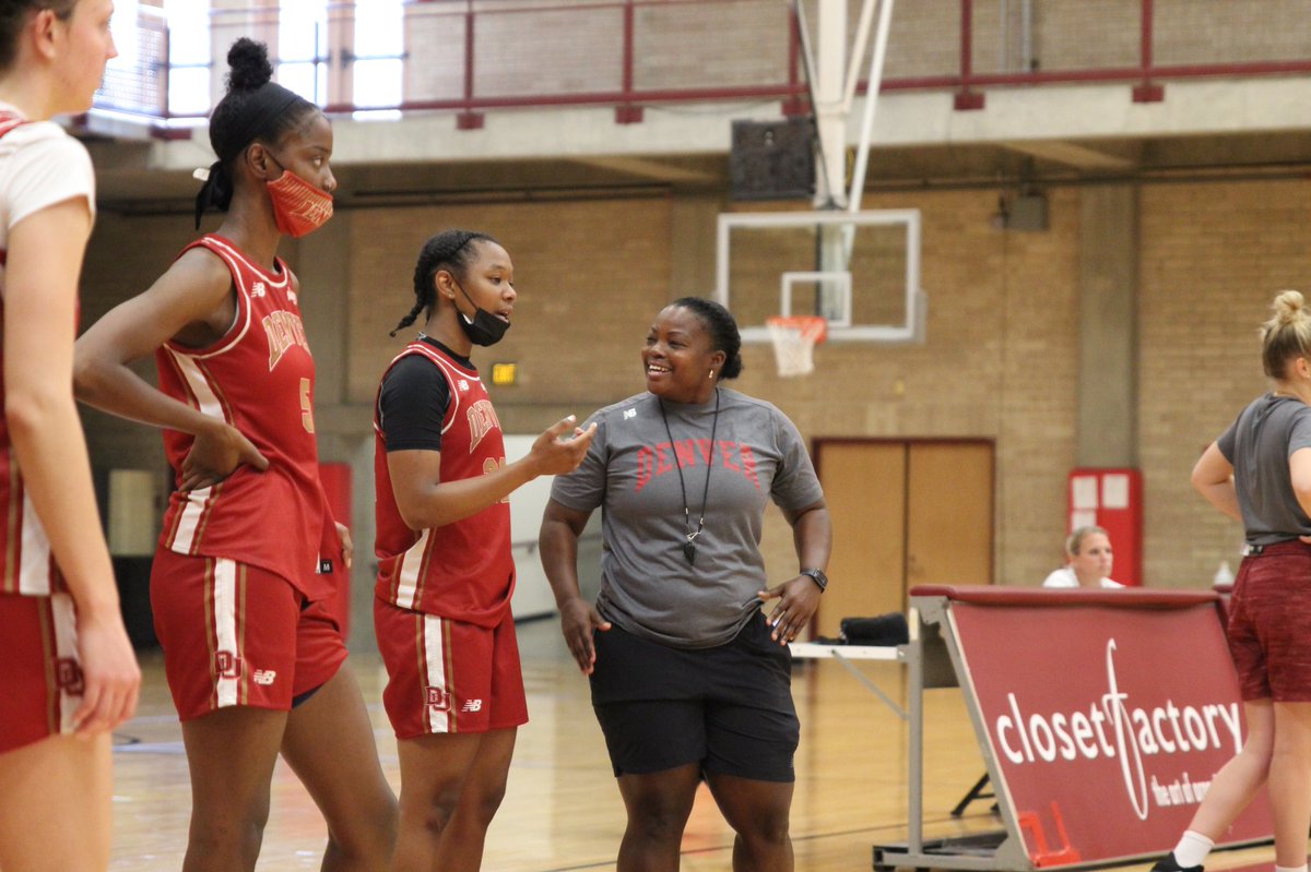 doshwoods's tweet photo. You know it’s been a good summer when the freshmen have you smiling! @Joclyen_Wyatt x @MaryWilson_33 #MGC🔴🟡 | #yourCRAFT🔴🟡 https://t.co/m4Tcj4Y9JF