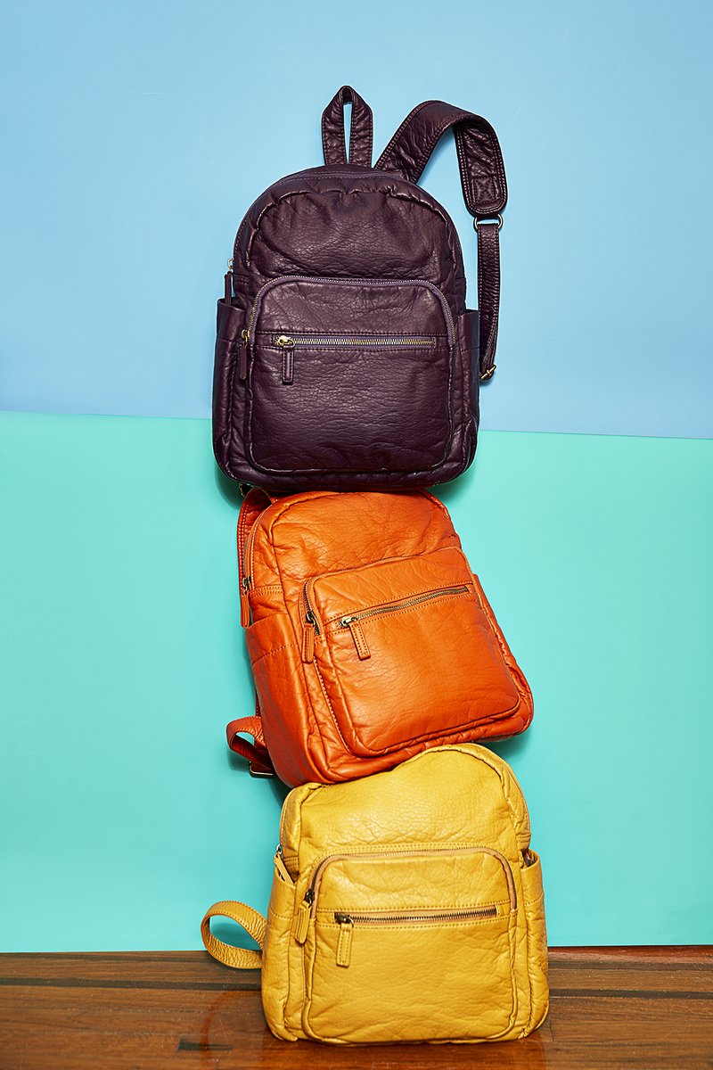 Check out new work on my <a href="/Behance/">Behance</a> profile: "Ampere Vegan Handbags" be.net/gallery/124190…