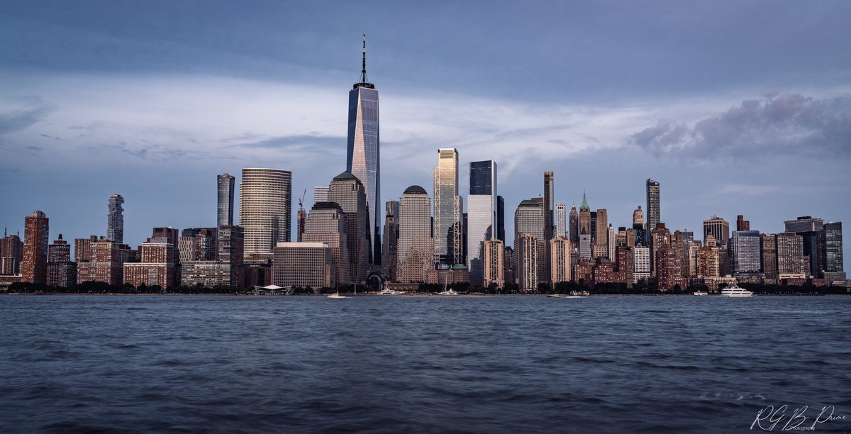 Enjoying these #NYC #views of the #skyline