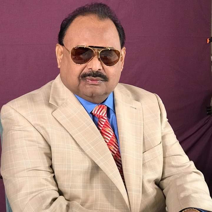 waleedkk90's tweet photo. مظلوموں کو ملک کی فوجی اورسول اشرافیہ کے ظلم سے آزادی دلانے کی جدوجہد کل بھی جاری تھی اورآج بھی جاری ہے
14،اگست1992ء کو مہاجرقومی موومنٹ کو متحدہ قومی موومنٹ میں تبدیل کرناچاہتے تھے
الطاف حسین بھائی
@AltafHussain_90
@OfficialMqm
#26JulyAzmAltaf
1/3 https://t.co/QfXdMDj7Er