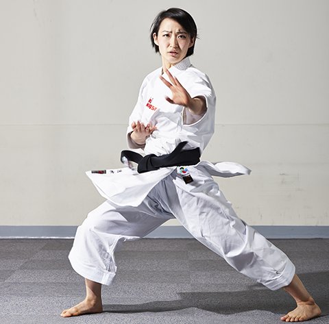 Zerolabo 赤黒虎党 見よ 清水選手の気迫と綺麗な型 個人的には楽しみなのが空手女子の清水希容選手 世界一の空手家は金メダル最有力候補 そして美しい全てが 空手 清水希容