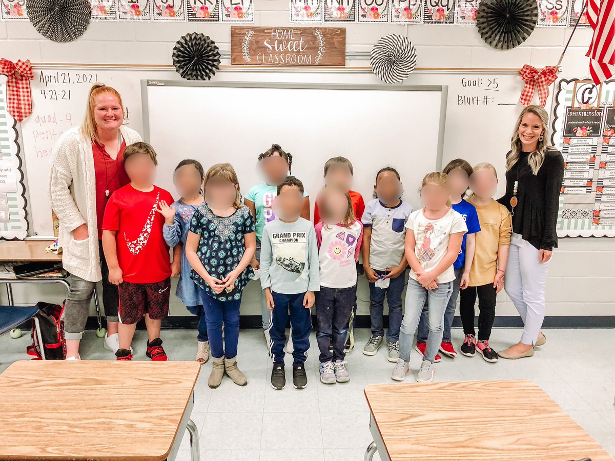 oops_itsmol's tweet image. 4 variants of yourself 🤷🏼‍♀️