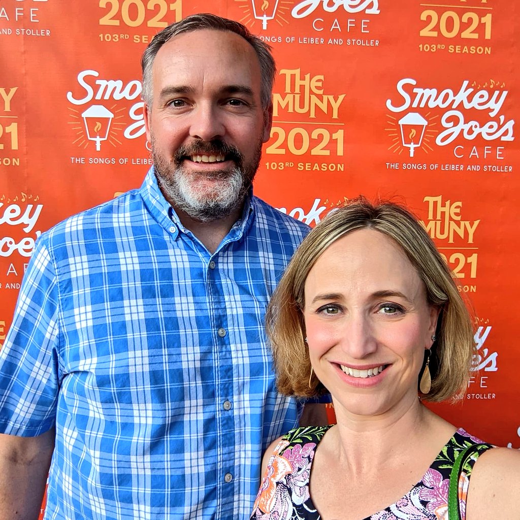 AngWxGrl's tweet photo. We're so excited to be back at @TheMuny! #munymagic #smokeyjoescafe #STL https://t.co/43obTdu0rb