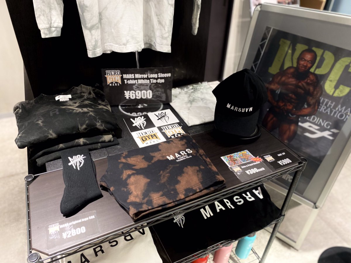HEROGYM2's tweet photo. おはようございます🌞

本日もHEROGYM元気に営業しております❗️

そして店頭でもMARS商品揃ってます✨

アパレル購入だけの方でも大歓迎です

お気軽にお立ち寄りください✨

WEBでも購入できます！！
↓↓↓↓↓↓↓↓↓↓↓↓↓↓↓↓↓↓

https://t.co/anV6557o15 https://t.co/W3P2fgE8Iv