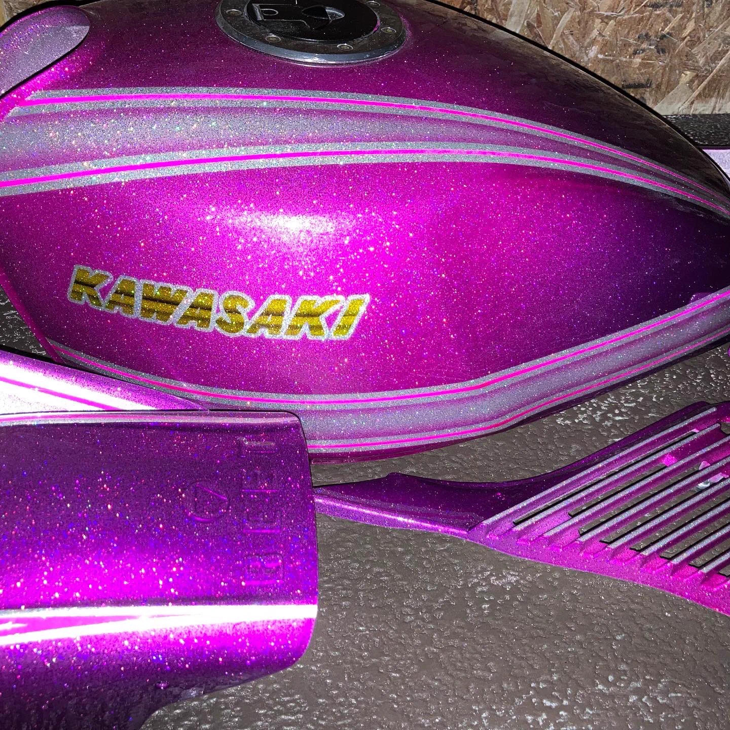 カスタムペイント トミイズ カスタムコルク半✨バイク塗装 on X