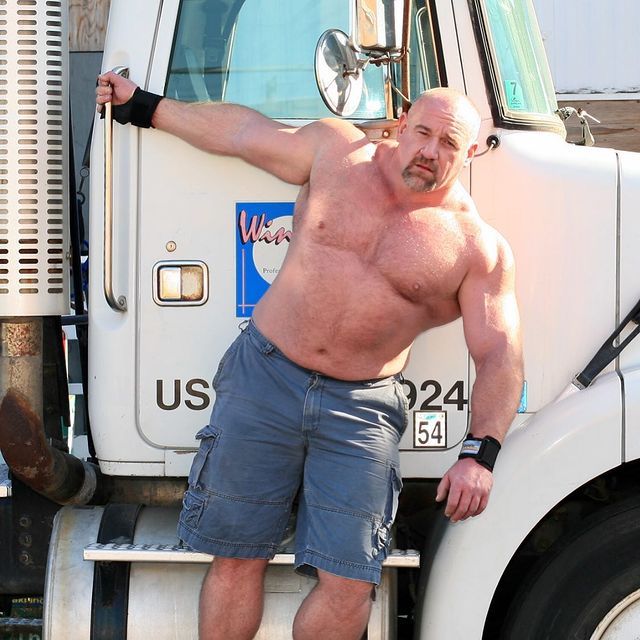 Bald Bodybuilders on Twitter "I wish I'd find this steamy muscle