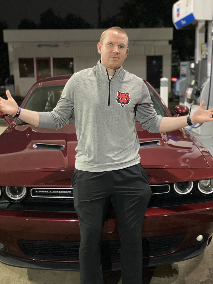 coachwjameson's tweet photo. Am I doing this right? 😎 #recruitingrentalcar https://t.co/oW2VwXMX7p