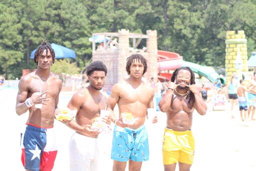After two months of hard work,      The G-Men finished Summer Workouts with some fun in the Sun! #PayTheFee 🐯🏈