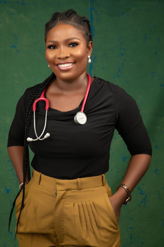 the27thiconics's tweet photo. Introducing....
Dr Adesi Ebunoluwa 🔥👩‍⚕️
                   MBChB(Ogun)

#27thonthe27th
@Nykeh4 https://t.co/ZkEUEFowhI