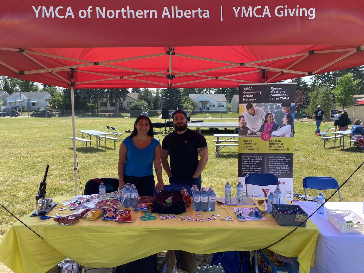 KRomeroyeg's tweet photo. Many thanks to @casayouthcouncil for inviting us to the Illuminated Youth Mental Wellness Fair! And to Elie beside me for repping the YMCA Community Action Network ☺️
.
It was nice to see everyone who made it out!
.
Check out the link in bio for more information. @ymcaexchanges https://t.co/nuEqKoYn5C