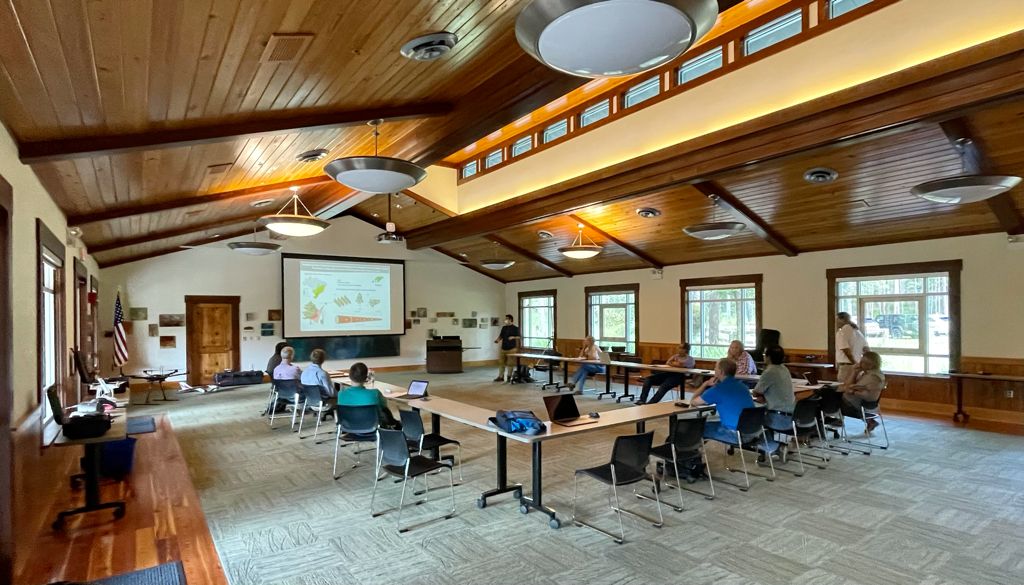 Web_LiDAR's tweet photo. 📢Nice meeting with @rayonier today and a great discussion on how #remote sensing and #artificial #intelligence can be applied to increase the #efficiency in monitoring and managing #industrial forest plantations
@SFFGS_UF #UF/IFAS #Austin Cary Forest
#SilvaLab #SpecLab https://t.co/qPjtaWv2QD