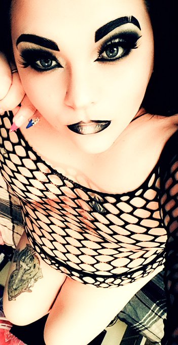 What are you looking at? Tribute or gtfo. Cashapp only $meowskittles  &bull; Findom Paypig Whalesub Cashslave