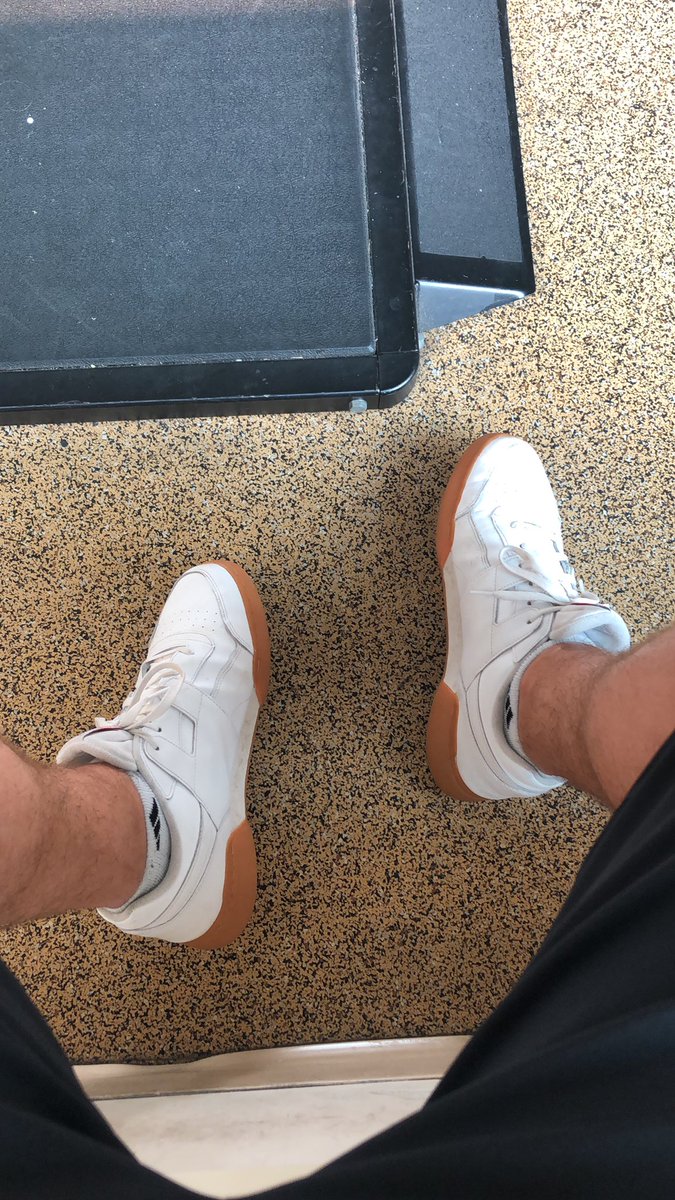 kinkbro713's tweet photo. Absolutely sweating my balls off in these 11.5 Reebokโs at the gym. #liftsession #gymfag #sneakerfetish #sneakerhead #rankkicks #socks https://t.co/KCiM4iIoqd