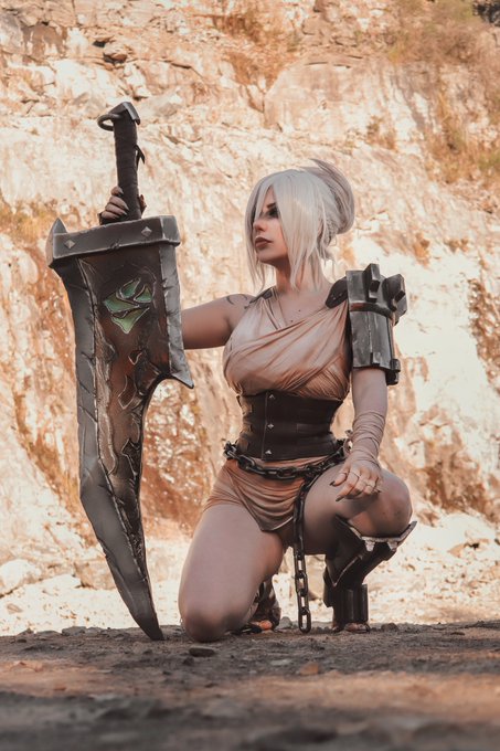 New cosplay set: RIVEN!  So happy to share with you all! I waited for soooo long to have her set~~ hope<a href="/tag/spyxfamilly"class="tags"><span>#spyxfamilly</span></a><a href="/tag/yor"class="tags"><span>#yor</span></a>