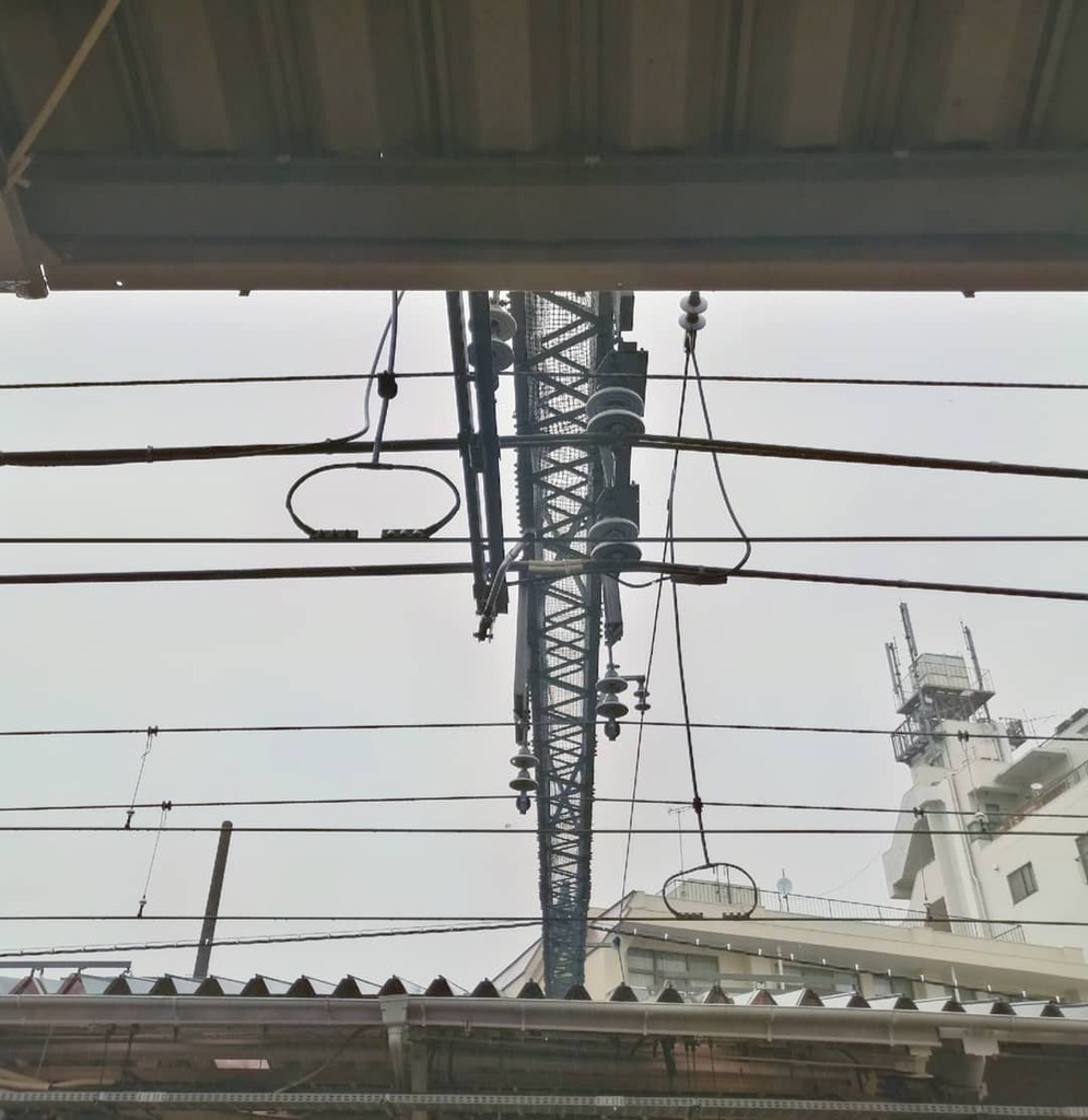 #キリトリセカイ

#おはよう #いまそら #東京風景 #electricwire #駅 #写真 #ファインダー越しの私の世界 #ヲッサンの独り言 instagr.am/p/CRzlHsinVQI/