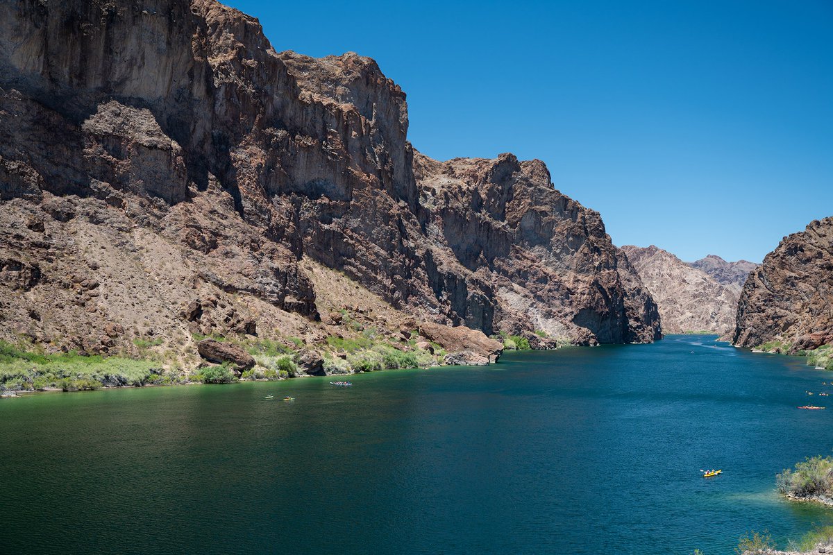 AdamSweetser's tweet photo. Adventuring on the #Colorado River in AZ with LAS VEGAS SUP #KAYAK CLUB. Such a great time! The water was SPECTACULAR!
Click here to watch our latest #vlog :) https://t.co/MUgi7bdDOl
.
#Arizona #roadtrip #adventure #emeraldcave https://t.co/3Wg3XuavMf