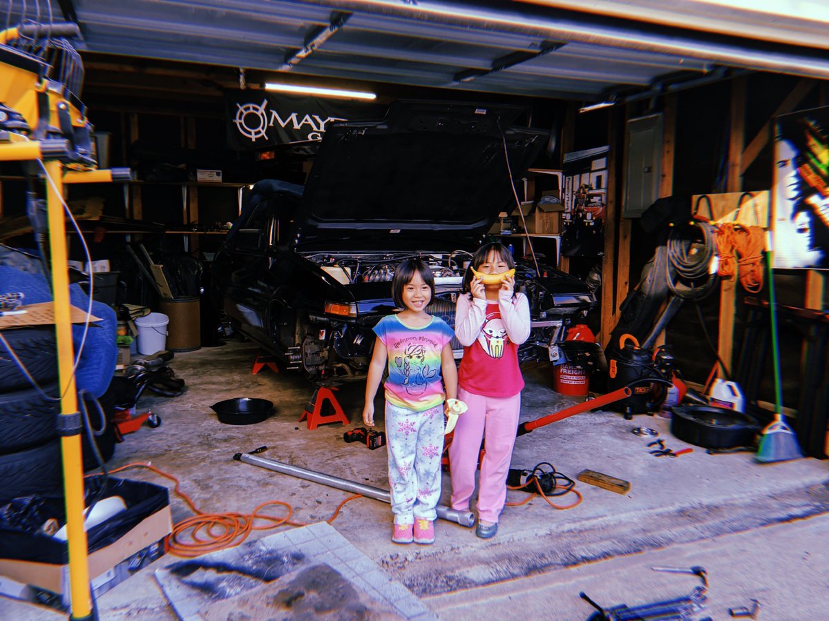 maydaydphan's tweet photo. "Uncle, why is your car always broken?" #mahheart #ae86 https://t.co/AXRUpHKf7k