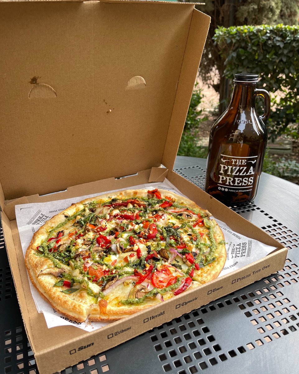 Our basil pesto is a fresh way to top off your pizza! 😜🌿🍕
Which finishing sauce is your favorite?
Order ahead on the App and get Reward Points! Start collecting those points! 📱👍#ThePizzaPress #CraftYourStory #PizzaTime #Pizzagram #PizzaDelivery #MobleOrderMondays #OrderAhead