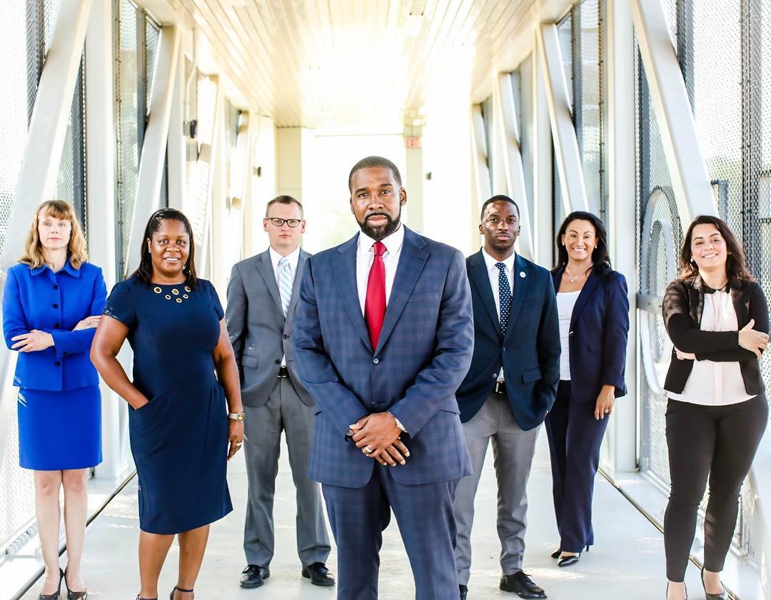 TakeacaseC's tweet image. Acquire. Secure. Protect. #HandsLaw 📸: @arielperry •
•
•
•
•
#RealEstate #EstatePlanning #Family #Bankruptcy #CharlotteRealEstate #RealEstateAttorney #EstatePlanningAttorney #FamilyLaw #FamilyLawyer #BankruptcyAttorney #NoDaCharlotte #Charlotte