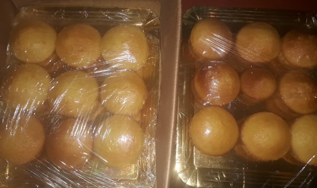 PantalonCort's tweet photo. Hoy 26 de julio se conmemora el día de nuestrxs abuelitxs.
Desde Pantalón Cortito y el área de Jardín hicieron ricas mini tortas con dibujitos y poesías que fueron entregadas a lxs abuelitxs del  hogar 'El Rincón de los Abuelos' que se ubica en la calle 529 entre 137 y 138. https://t.co/kb4rYNRWpe
