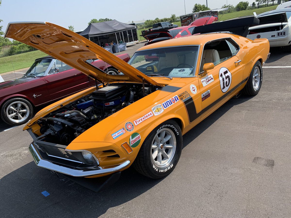 bigduke47's tweet photo. Follow Bosses? Right in your wheelhouse. #ParnelliJones #BudMoore #2021MCANational #KansasCity https://t.co/1dpFidQWT4